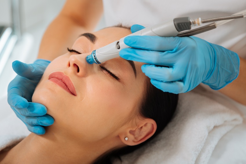 Hydrafacial-Behandlung in der YOU Clinic